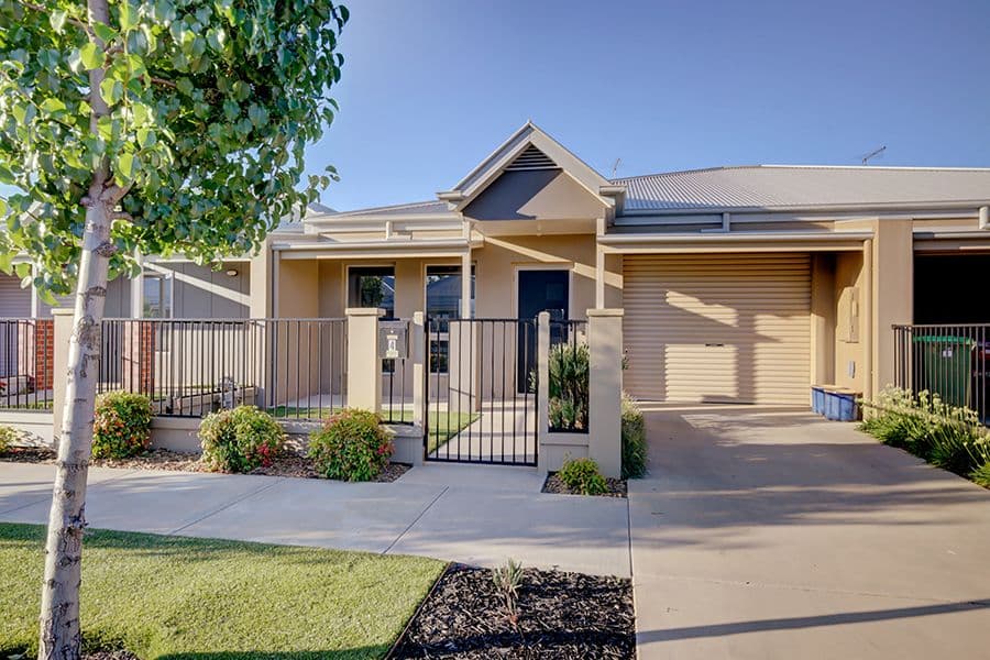 4 Rundle Street, Wodonga VIC 3690, Wodonga - Image 1