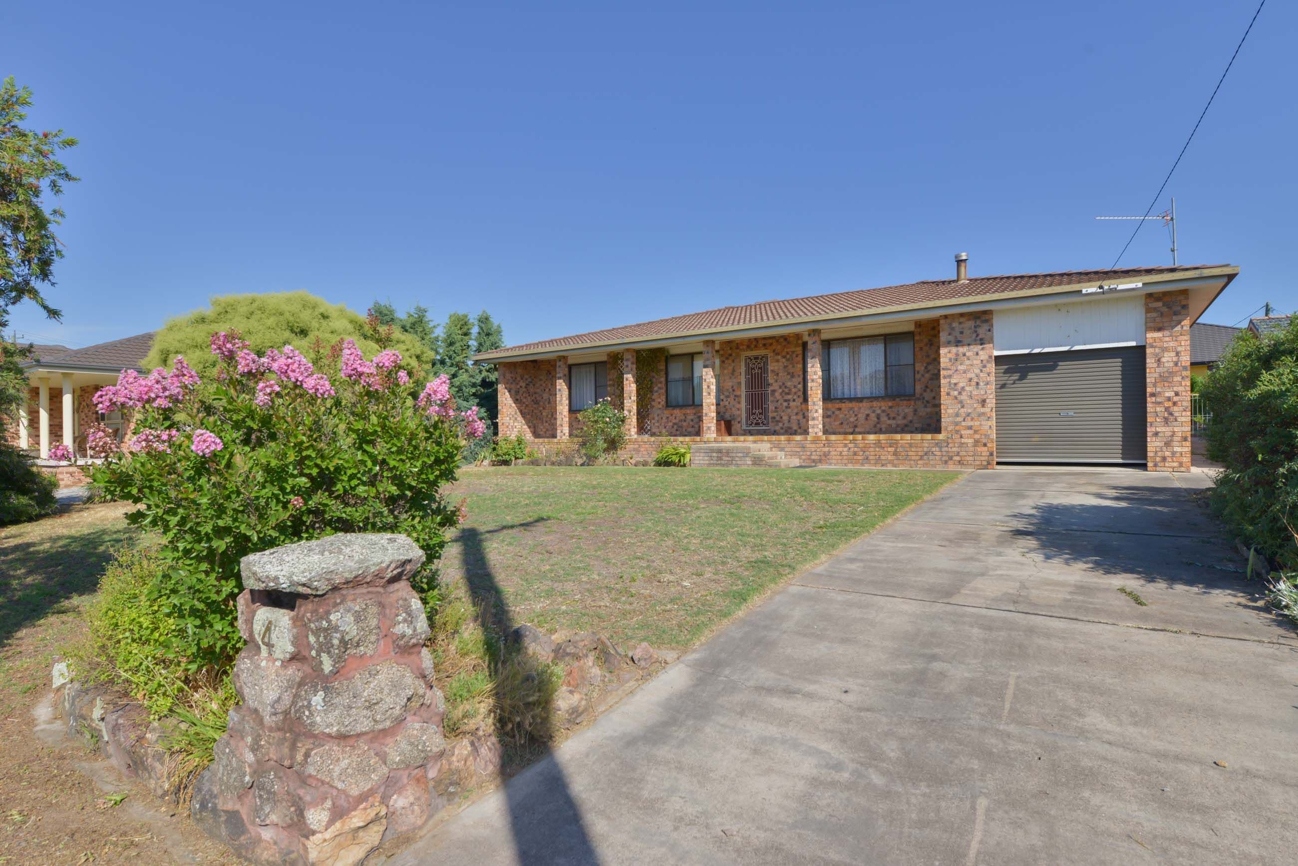 4 Lindon Crescent, Kootingal - Image 1