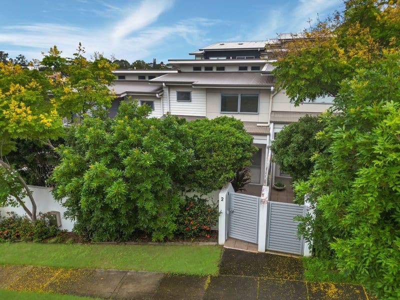 18 Bendena Terrace, Carina Heights - Image 1