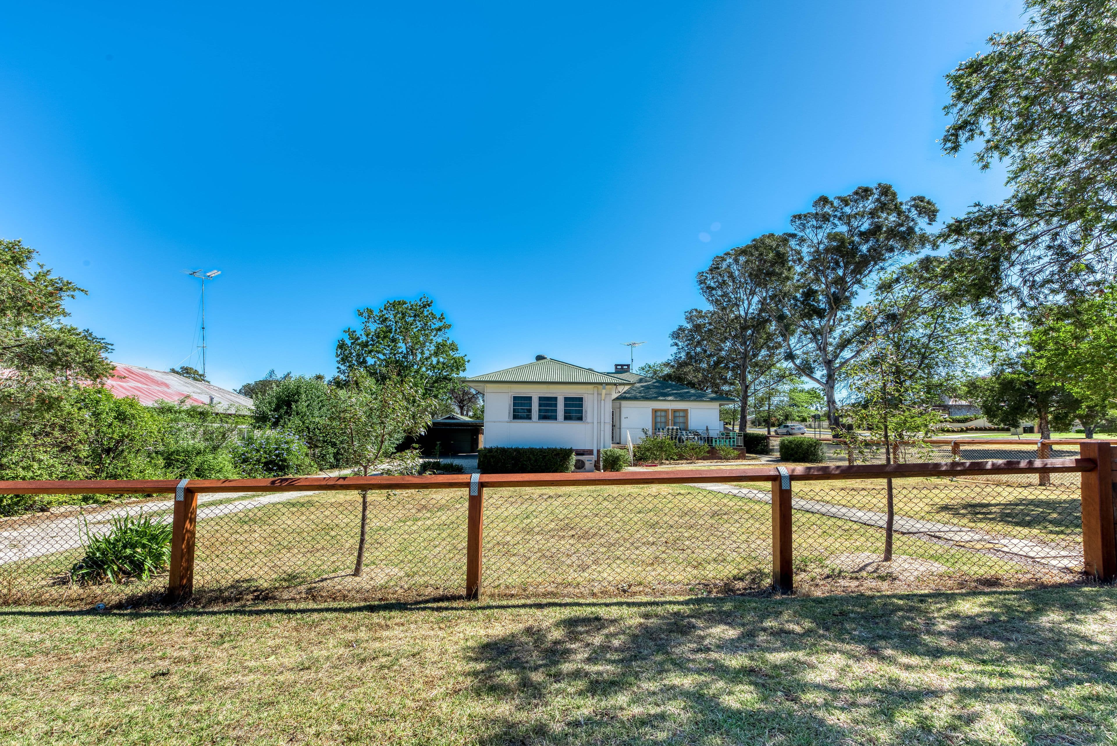 15 Antill Street, Picton - Image 1
