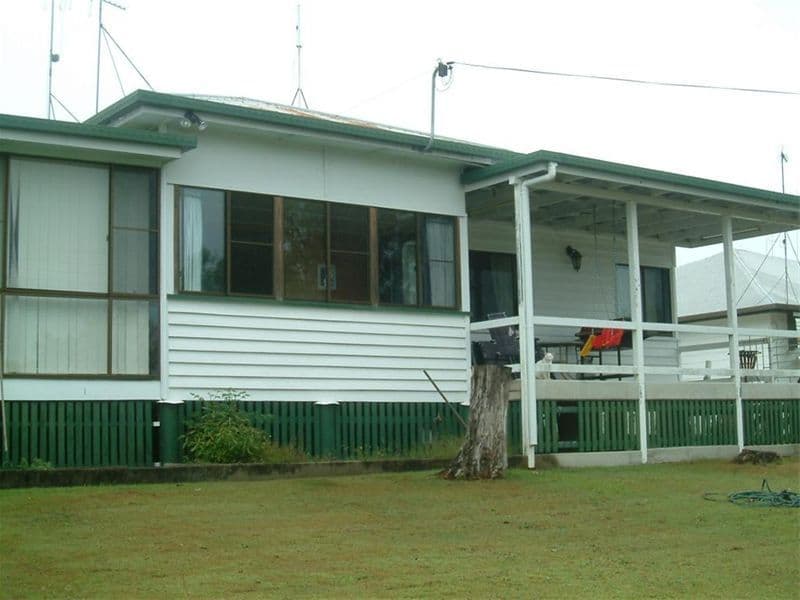43 Kent Street, URANGAN QLD 4655, Urangan - Image 1