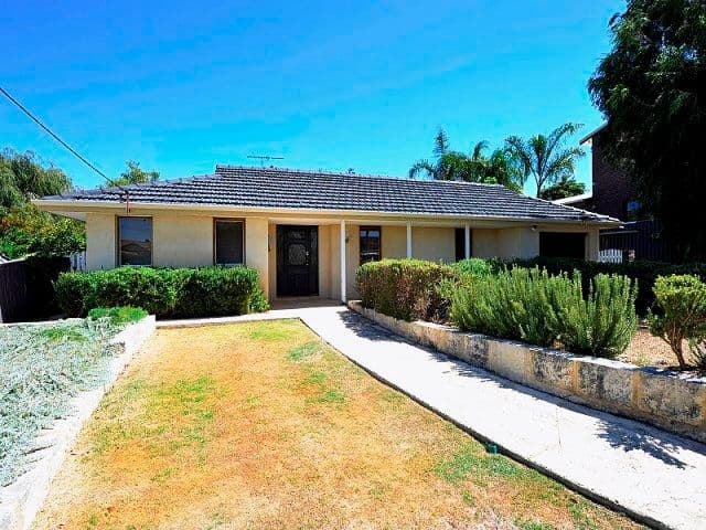 22 MUIR Street, HALLS HEAD WA 6210, Halls Head - Image 1