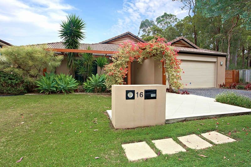 16 Elliot Street, CARSELDINE QLD 4034, Carseldine - Image 1