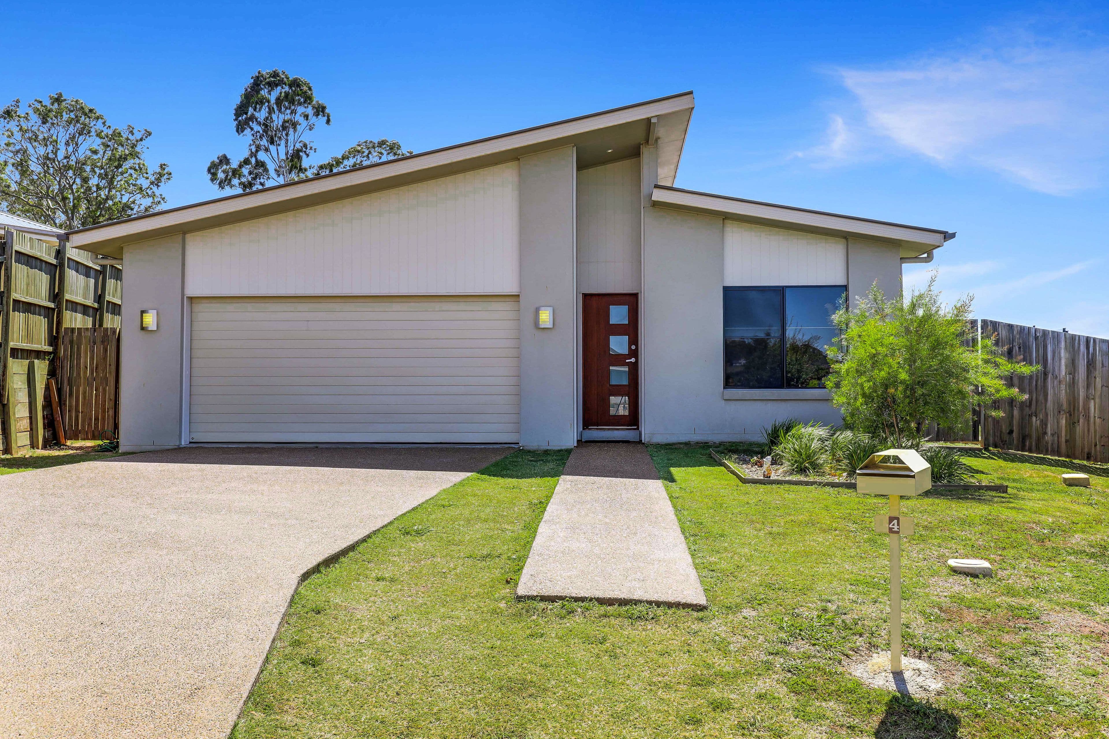 4 Madeleine Court, Glenvale QLD 4350, Glenvale - Image 1