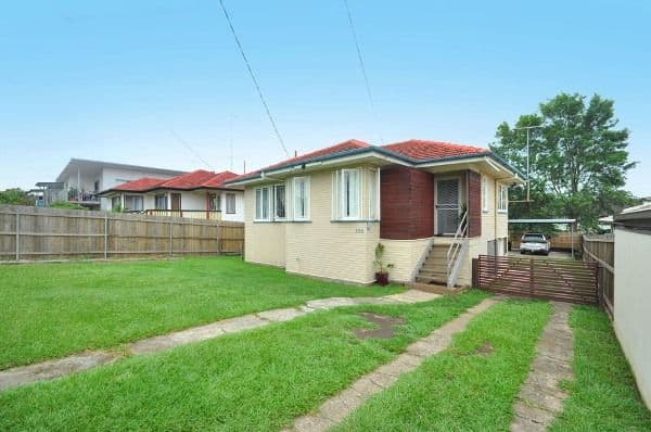 539 Stafford Road, Stafford QLD 4053, Stafford - Image 1