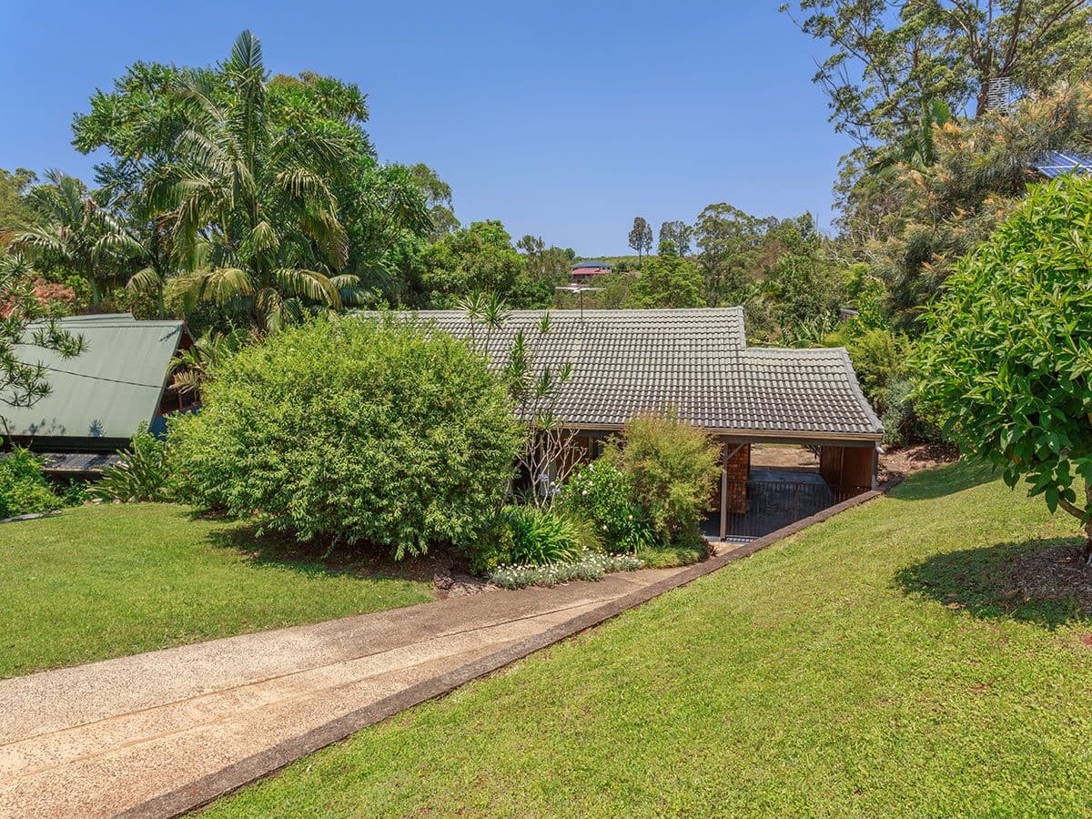 16 Beaumont Drive, East Lismore - Image 1