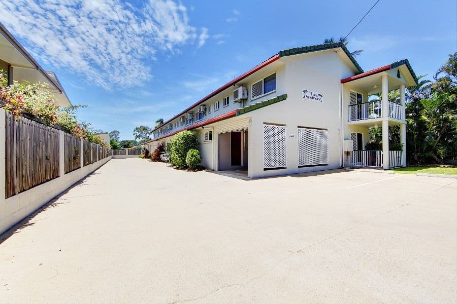 37 Lindsay Street, ROSSLEA QLD 4812, Rosslea - Image 1