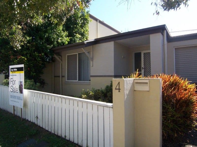 8 Aminya Street, MANSFIELD QLD 4122, Mansfield - Image 1