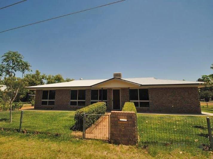 2 Gum Street, Barcaldine QLD 4725, Barcaldine - Image 1