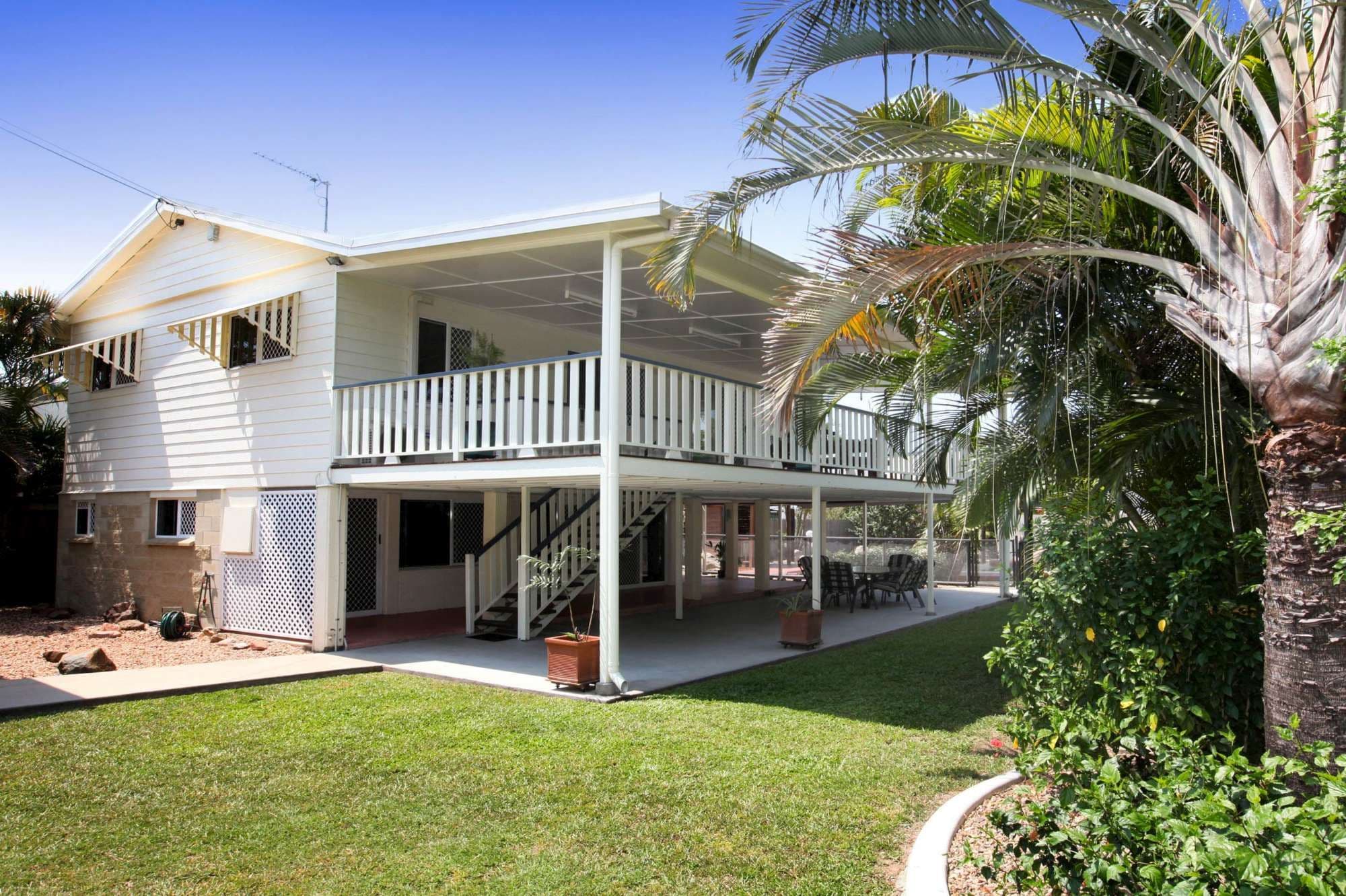 2 McIntyre Court, MUNDINGBURRA QLD 4812, Mundingburra - Image 1