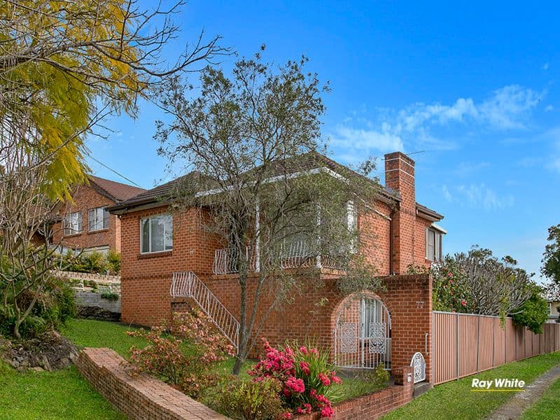 77 Green Point Road, Oyster Bay - Image 1