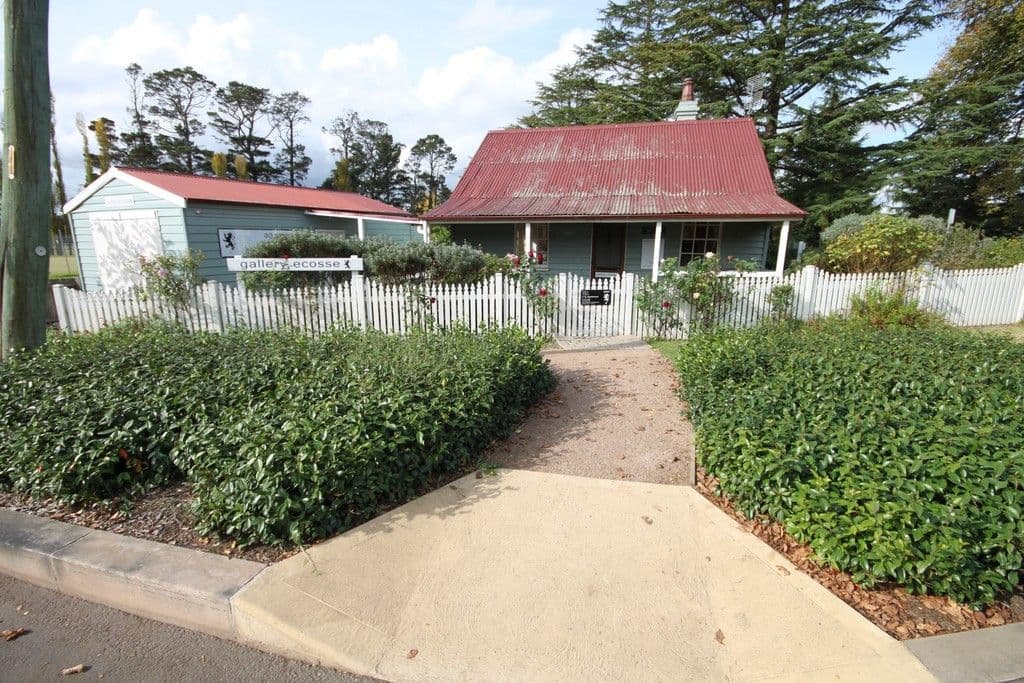 2 Exeter Road, Exeter - Image 1