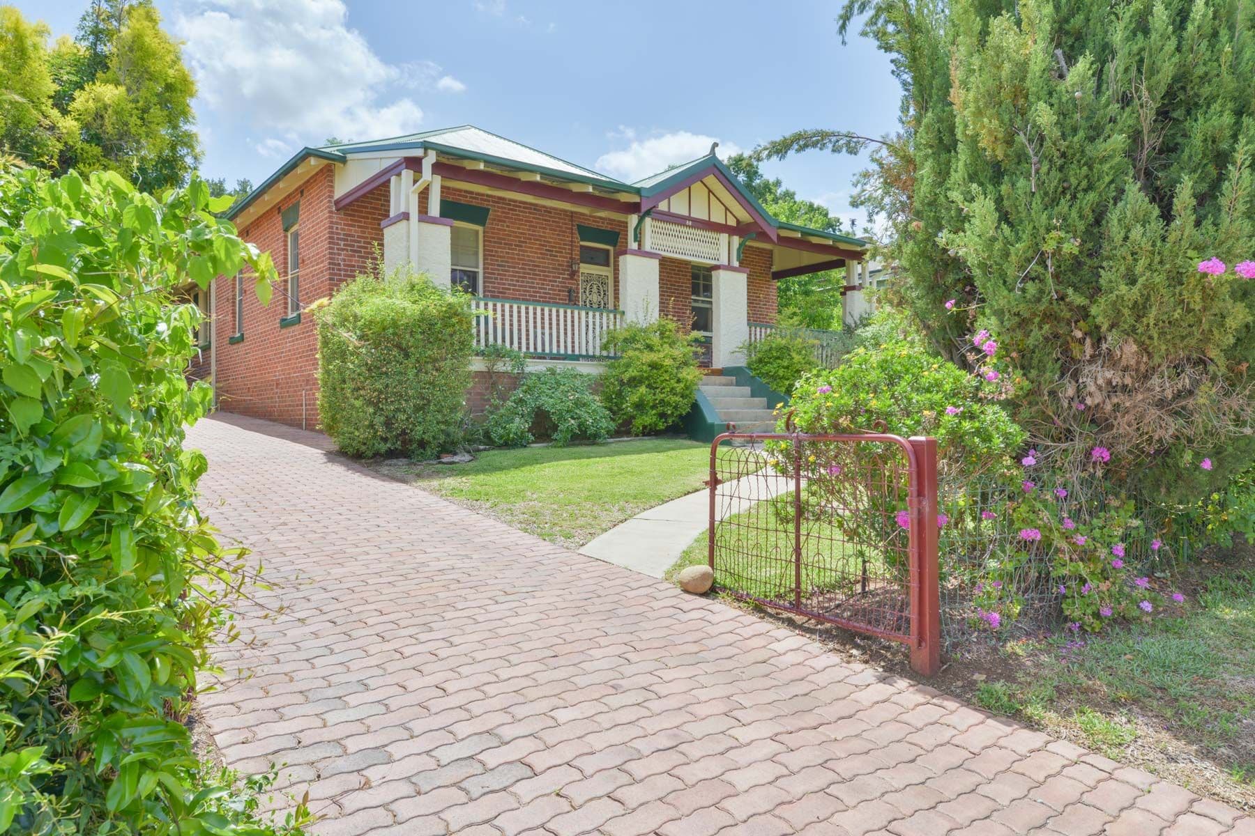 88 Upper Street, Tamworth NSW 2340, East Tamworth - Image 1