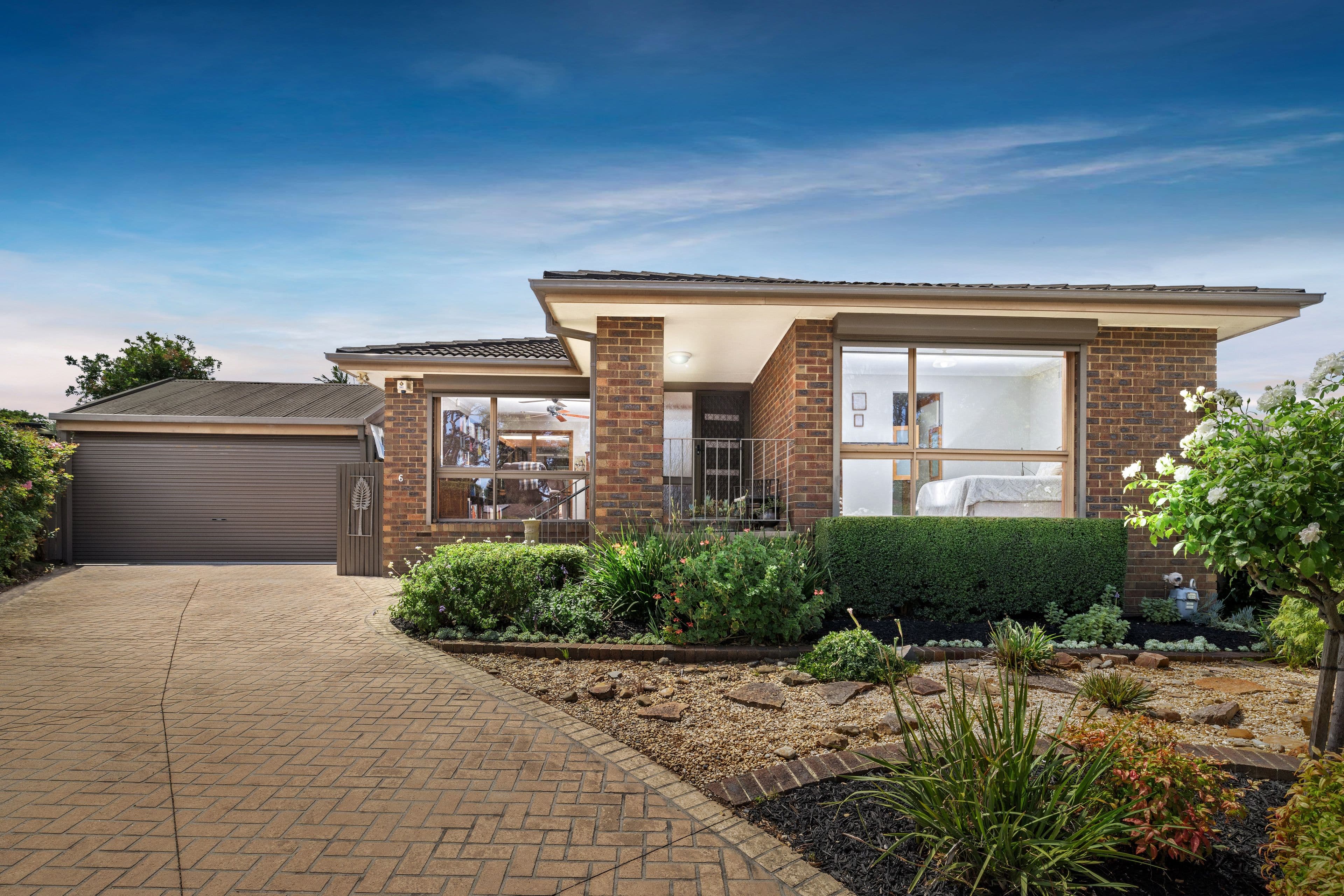 6 Avonwood Close, Wantirna South VIC 3152, Wantirna South - Image 1