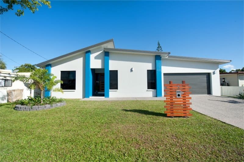 3 Holts Road, BEACONSFIELD QLD 4740, Beaconsfield - Image 1