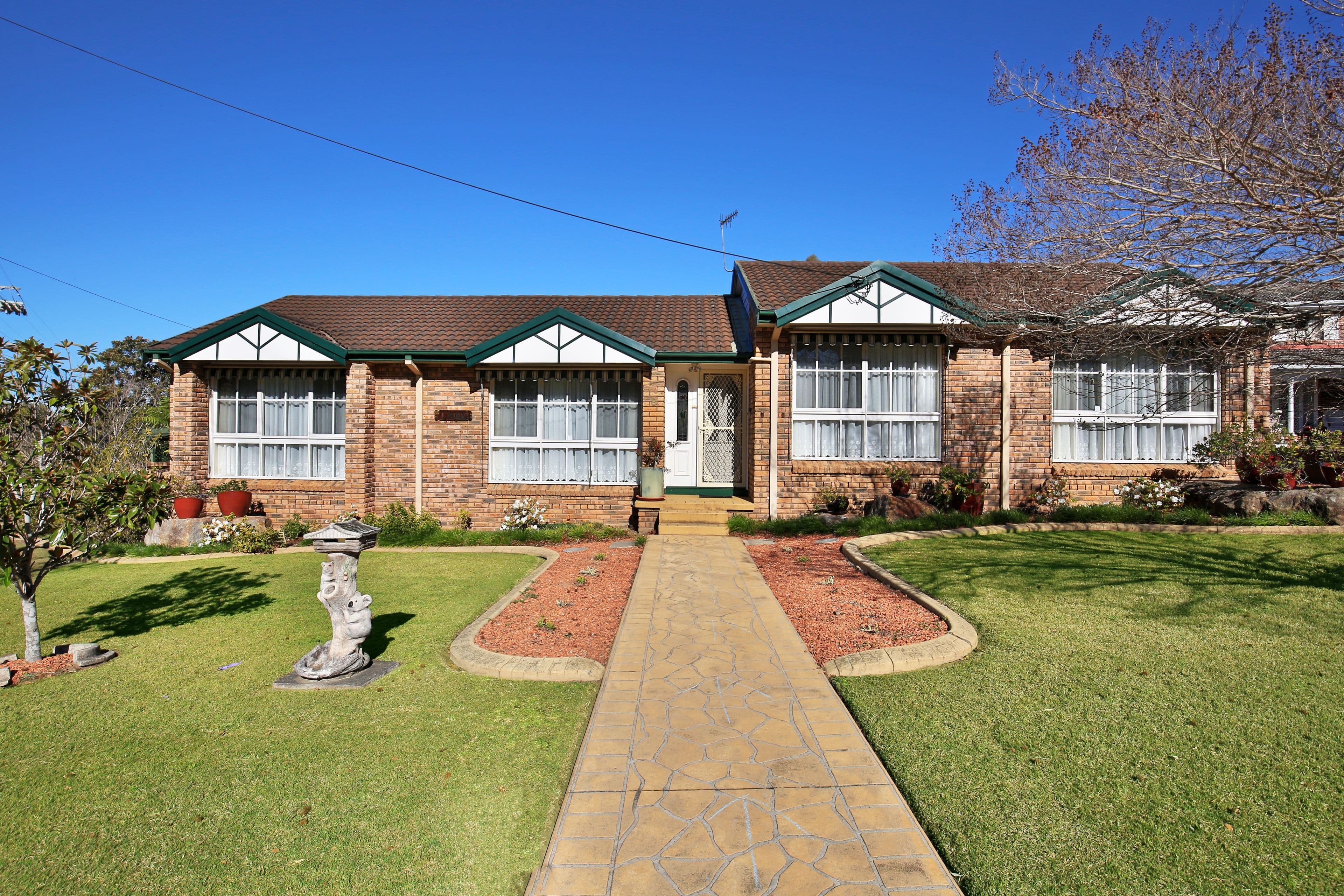 8 Walsh Crescent, North Nowra - Image 1