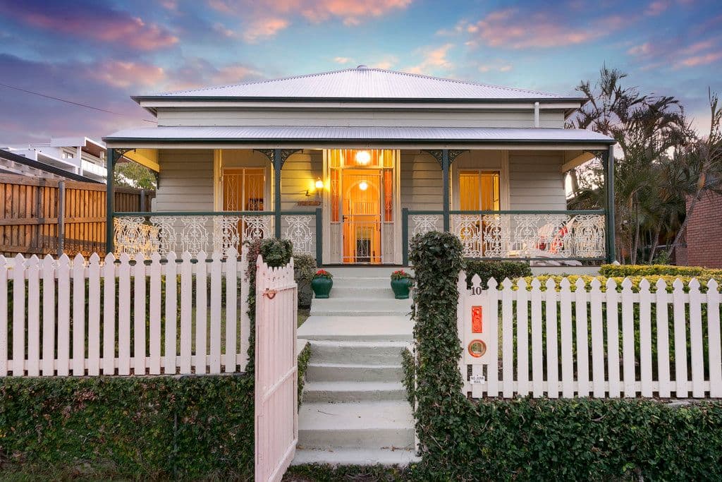 10 Lochaber Street, Dutton Park QLD 4102, Dutton Park - Image 1
