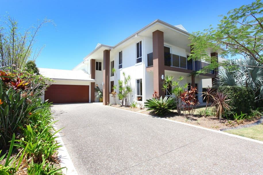 3017 The Boulevard, Royal Pines, Benowa QLD 4217, Benowa - Image 1