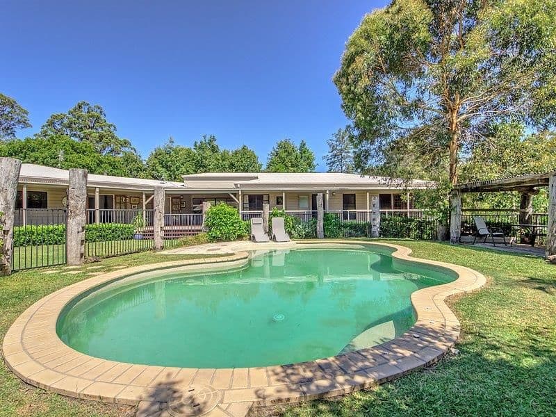 4 Hersden Court, Bonogin QLD 4213, Bonogin - Image 1