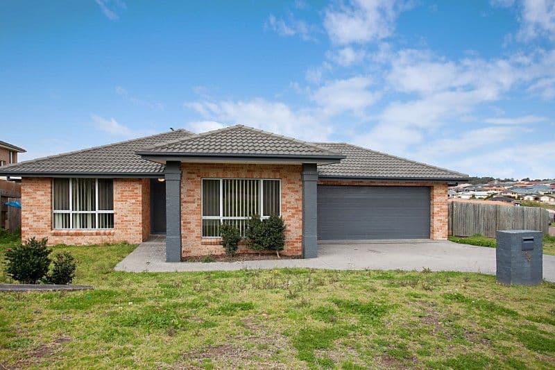 ABERGLASSLYN NSW 2320, Aberglasslyn - Image 1