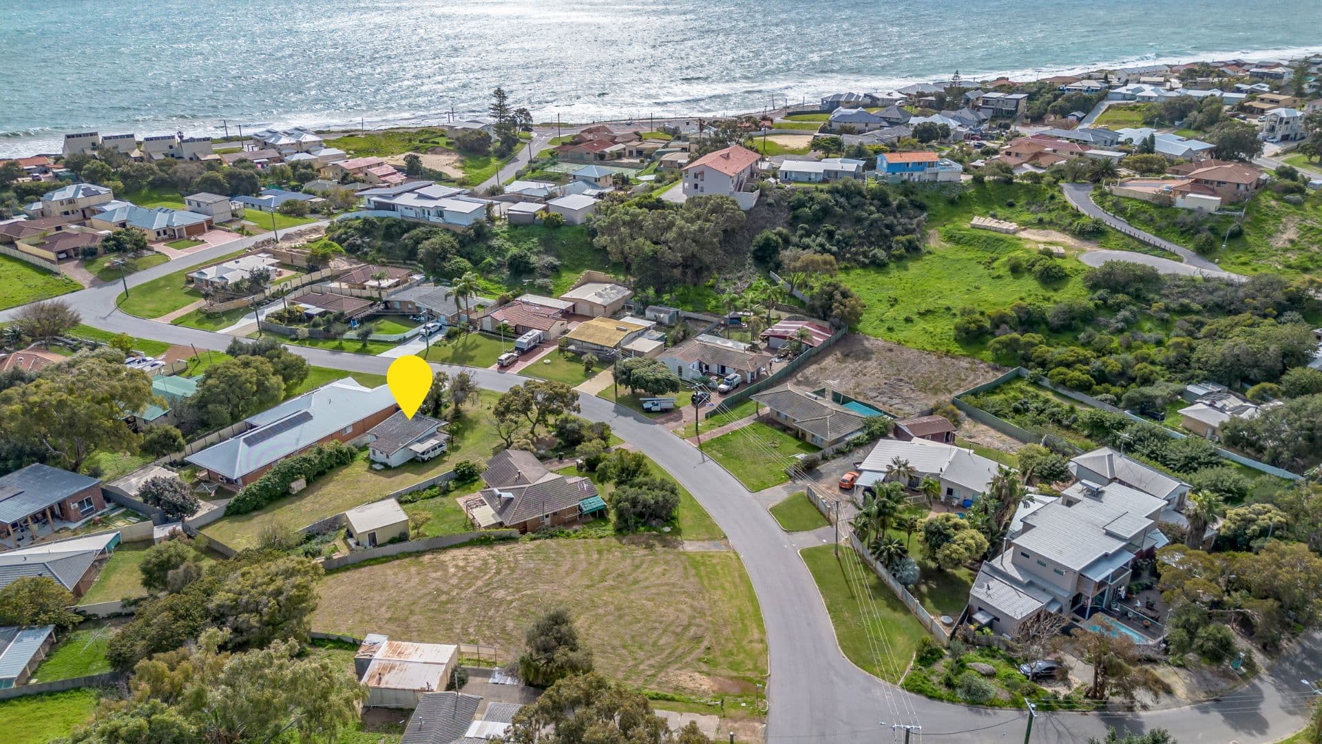 8 Murray Crescent, Halls Head WA 6210, Halls Head - Image 1