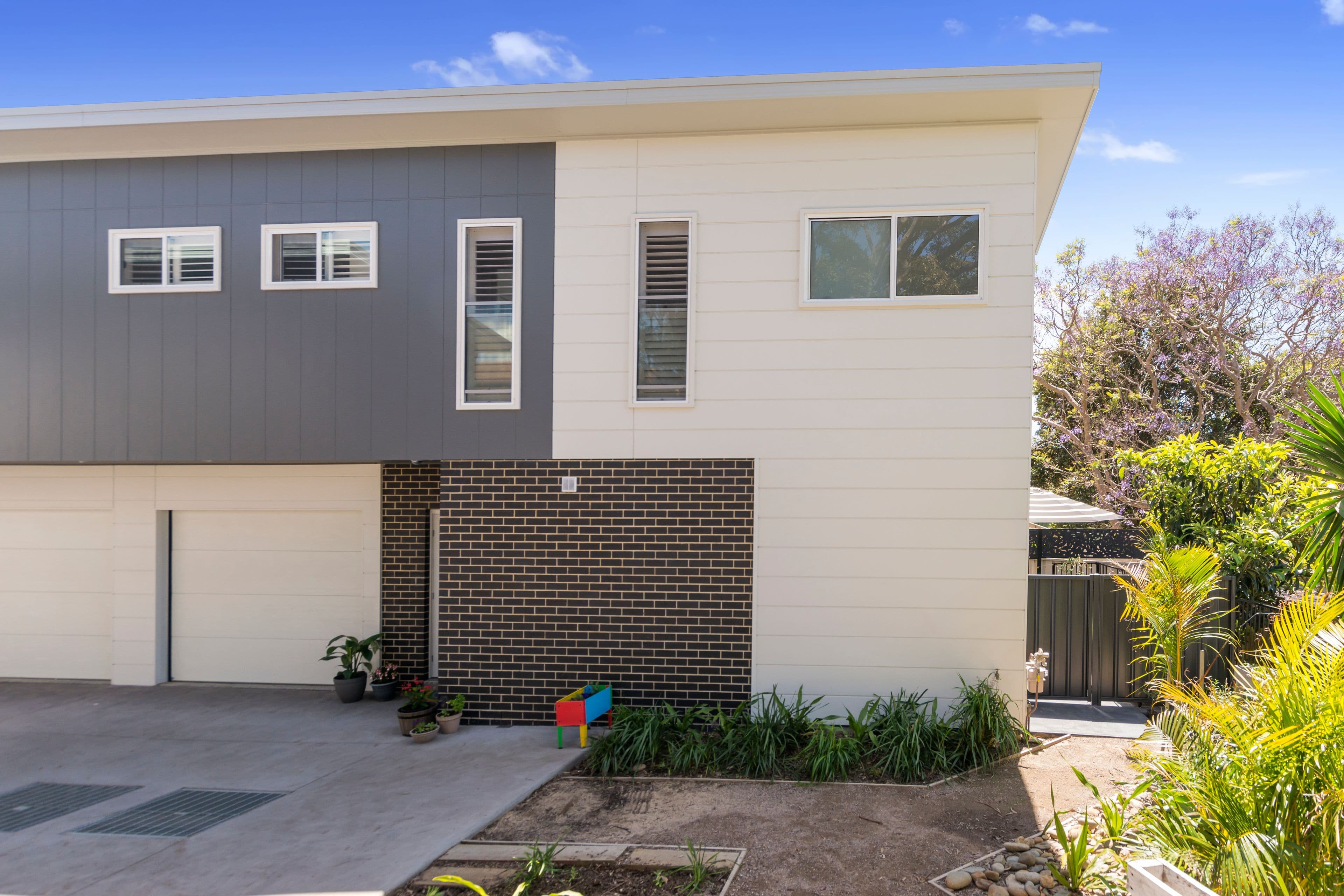 8 Thomas Street, Corrimal NSW 2518, Corrimal - Image 1