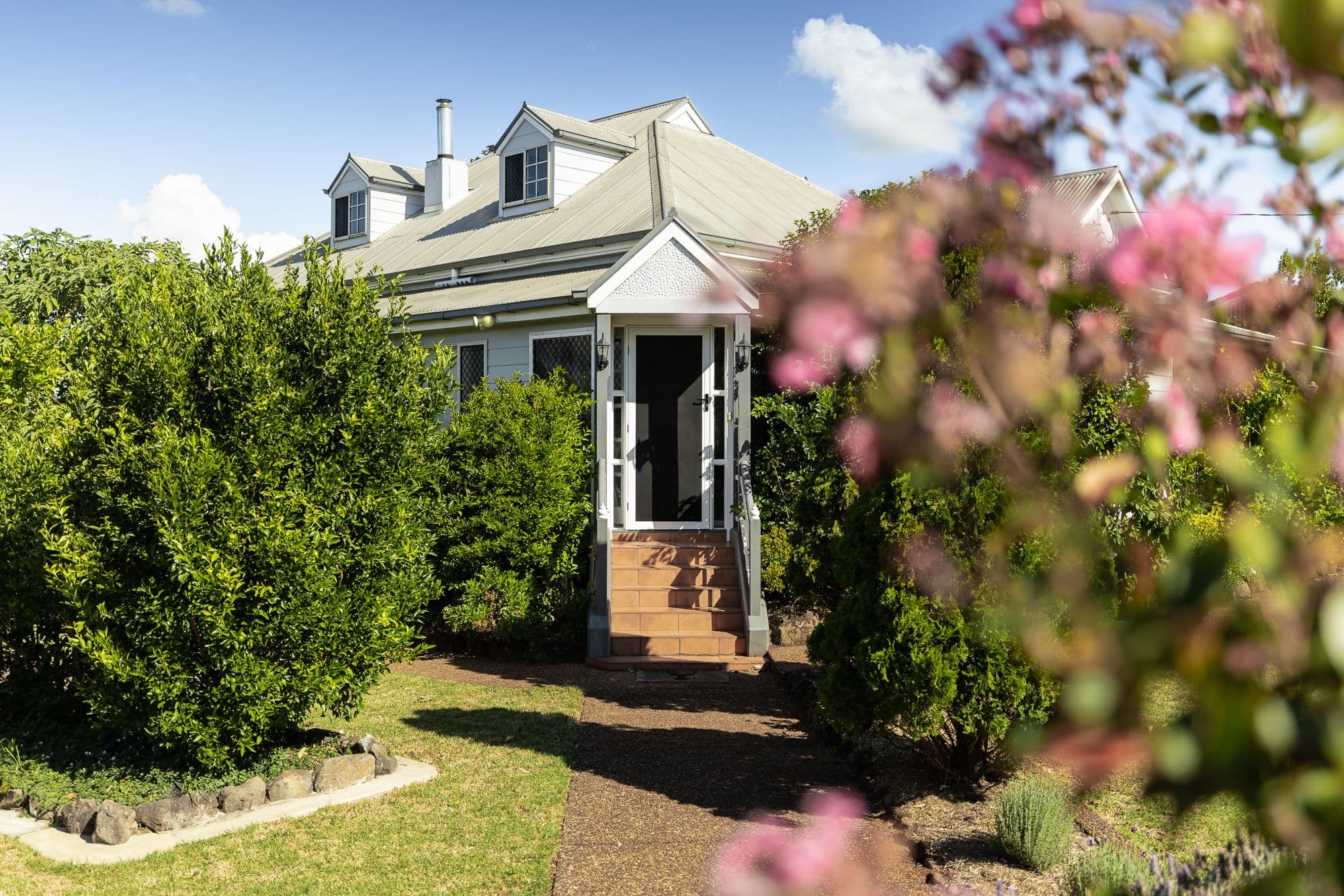 418 West Street, Kearneys Spring QLD 4350, Kearneys Spring - Image 1