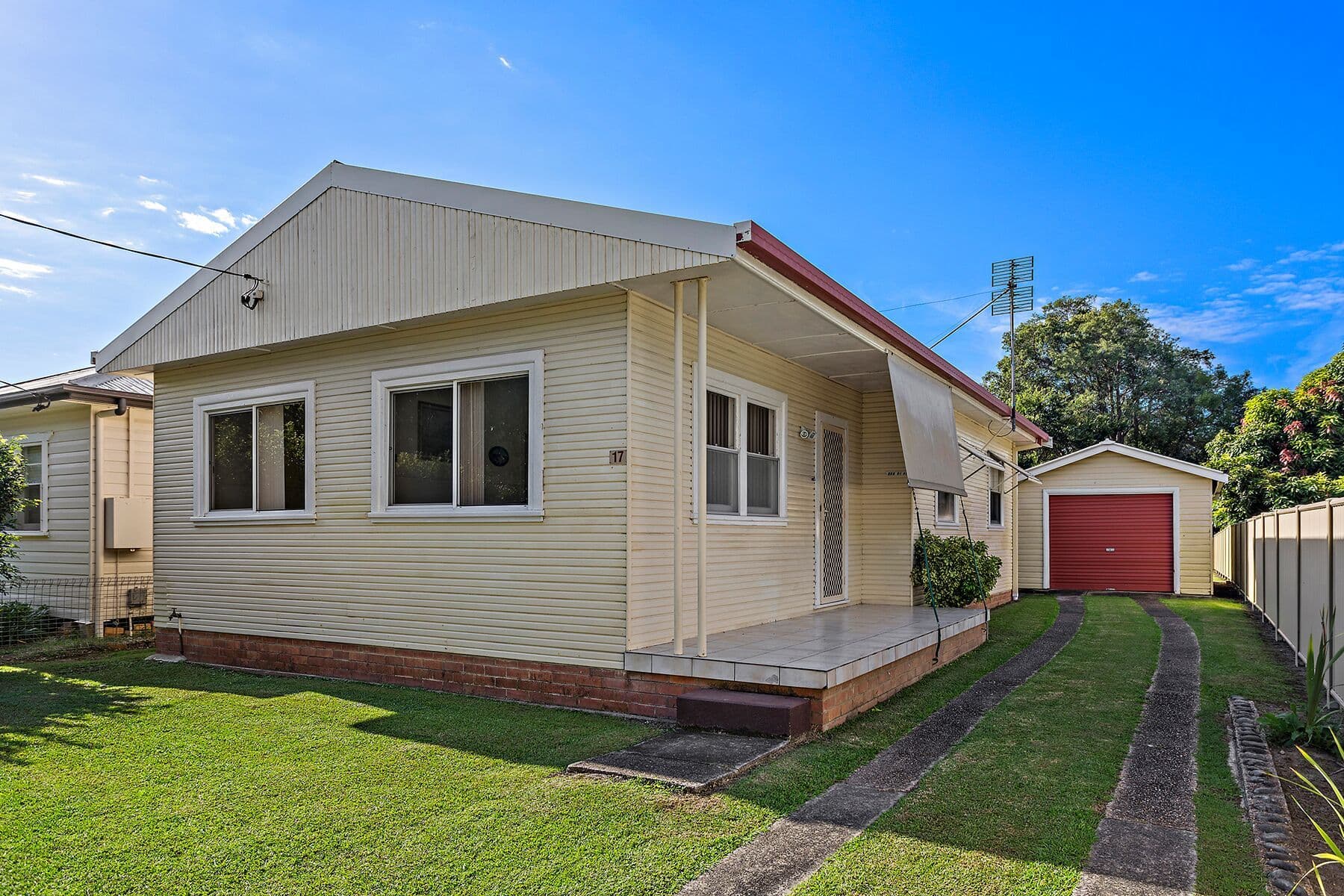 17 Gundagai Street, Coffs Harbour - Image 1