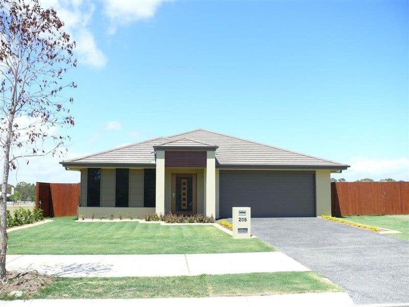 205 Long Street, POINT VERNON QLD 4655, Point Vernon - Image 1