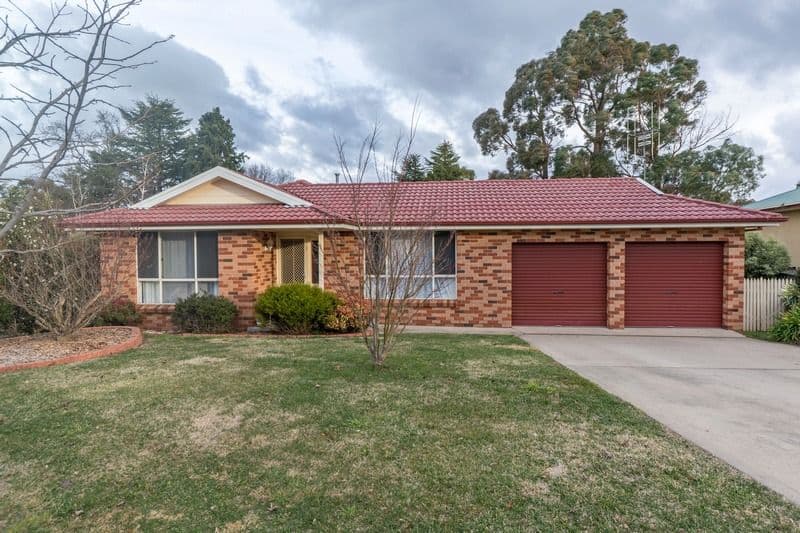8 Rodd Place, Orange - Image 1