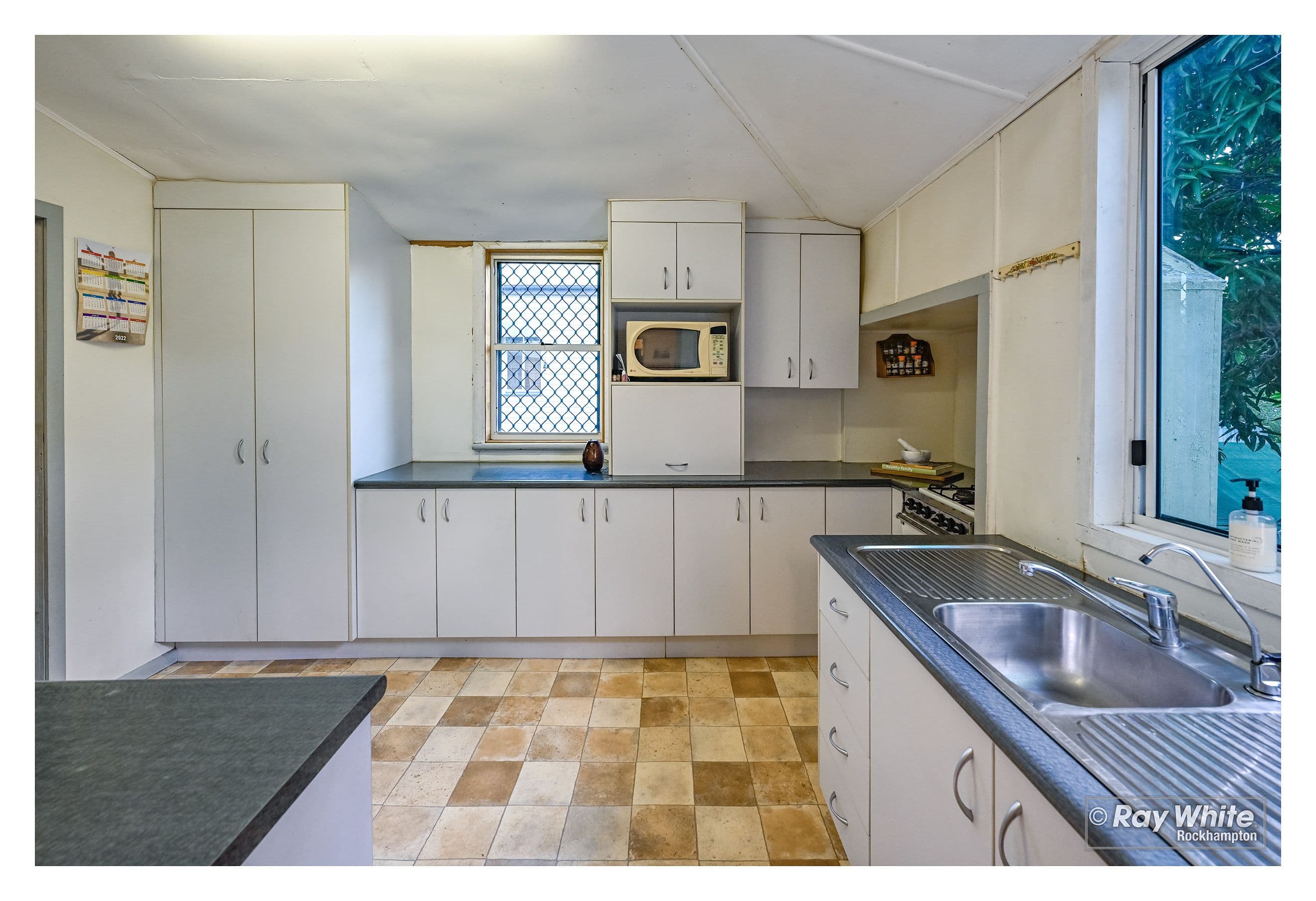 139 Lakes Creek Road, Berserker QLD 4701, Berserker - Image 1