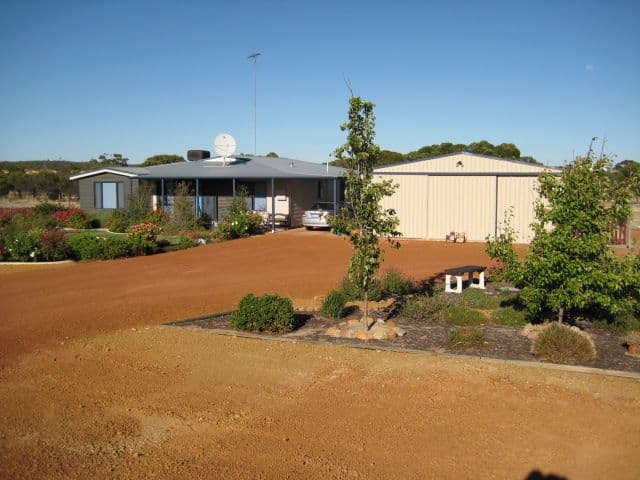 26 Curlew Way, WICKEPIN WA 6370, Wickepin - Image 1