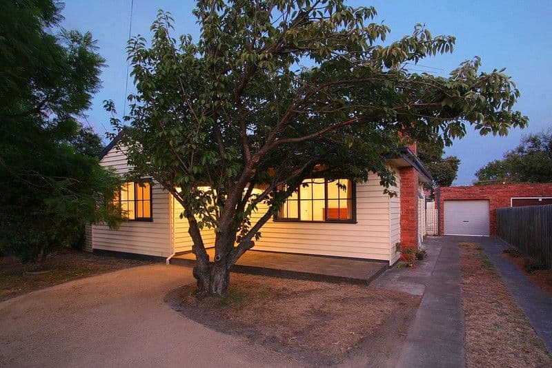 28 Cameron Avenue, OAKLEIGH SOUTH VIC 3167, Oakleigh South - Image 1