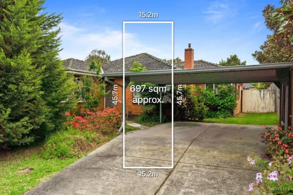 11 Canora Street, Blackburn South - Image 1