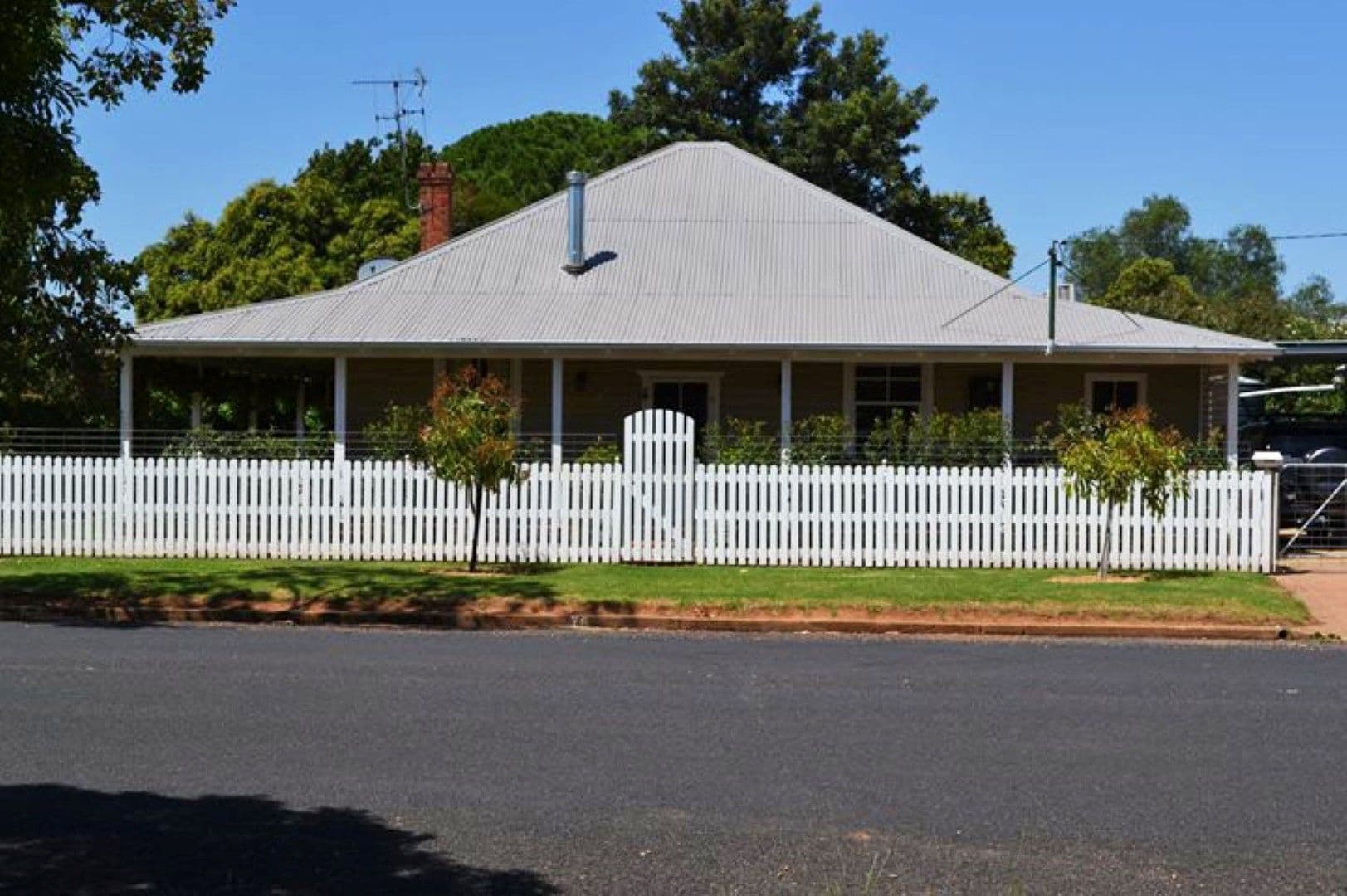 76 Nymagee Street, Narromine - Image 1
