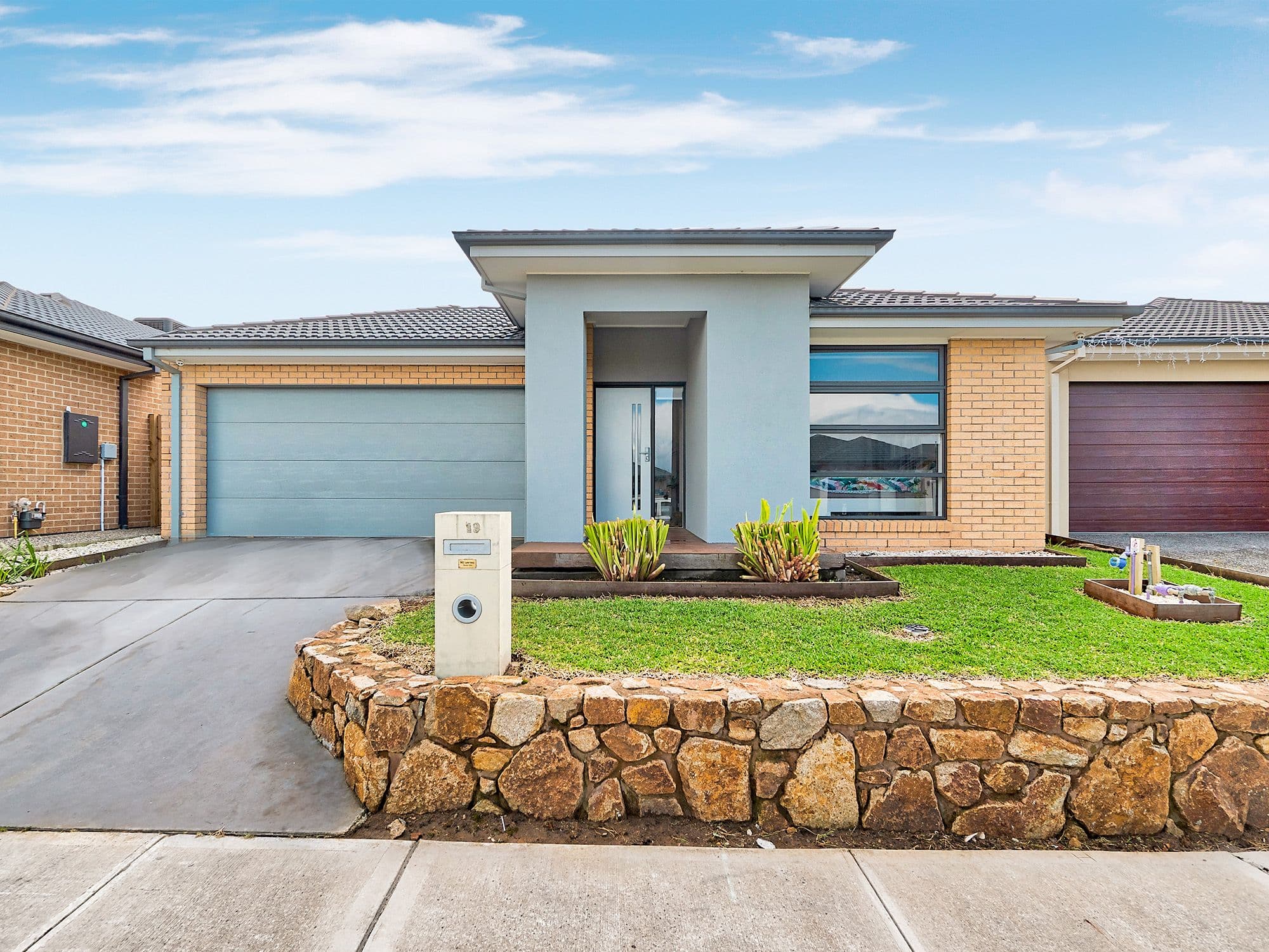 19 Ravenswood Avenue, Clyde VIC 3978, Clyde - Image 1