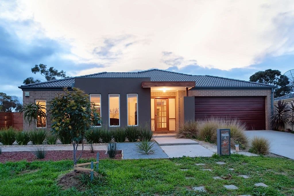 4 Gurnung Drive, CAIRNLEA VIC 3023, Cairnlea - Image 1