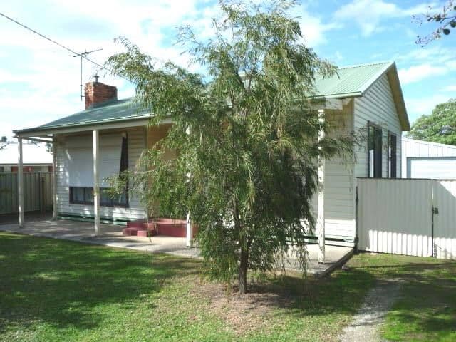 8 Snowdon Street, WODONGA VIC 3690, Wodonga - Image 1