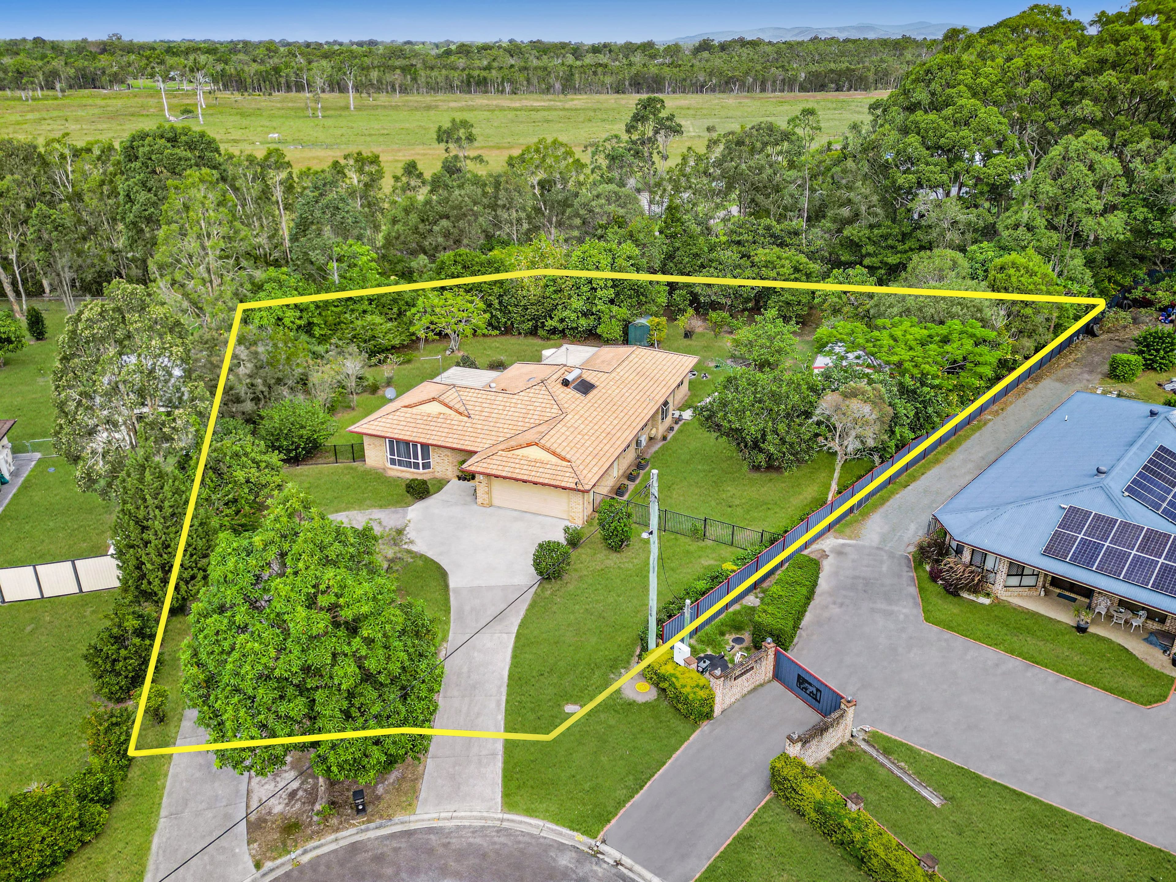 5 Dollarbird Court, Elimbah QLD 4516, Elimbah - Image 1