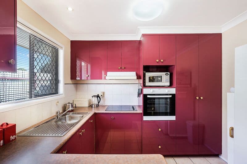 9 Wellcamp Street, Newtown - Image 1