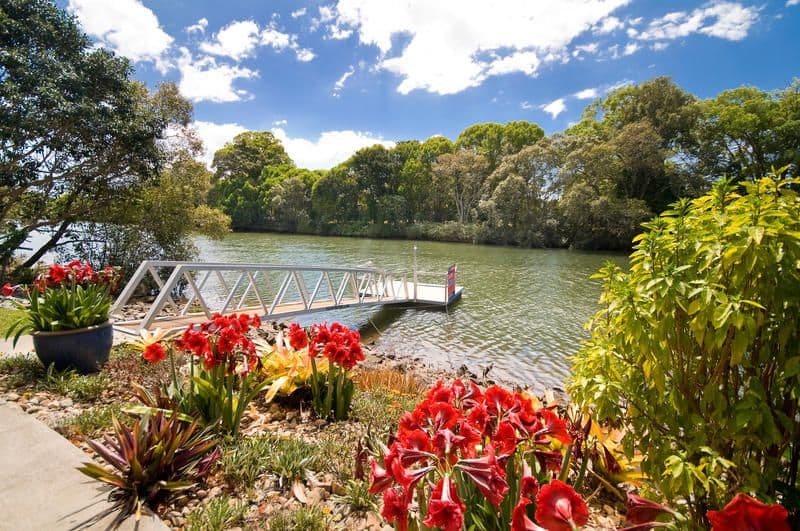 11 Cosmos Court, ELANORA QLD 4221, Elanora - Image 1
