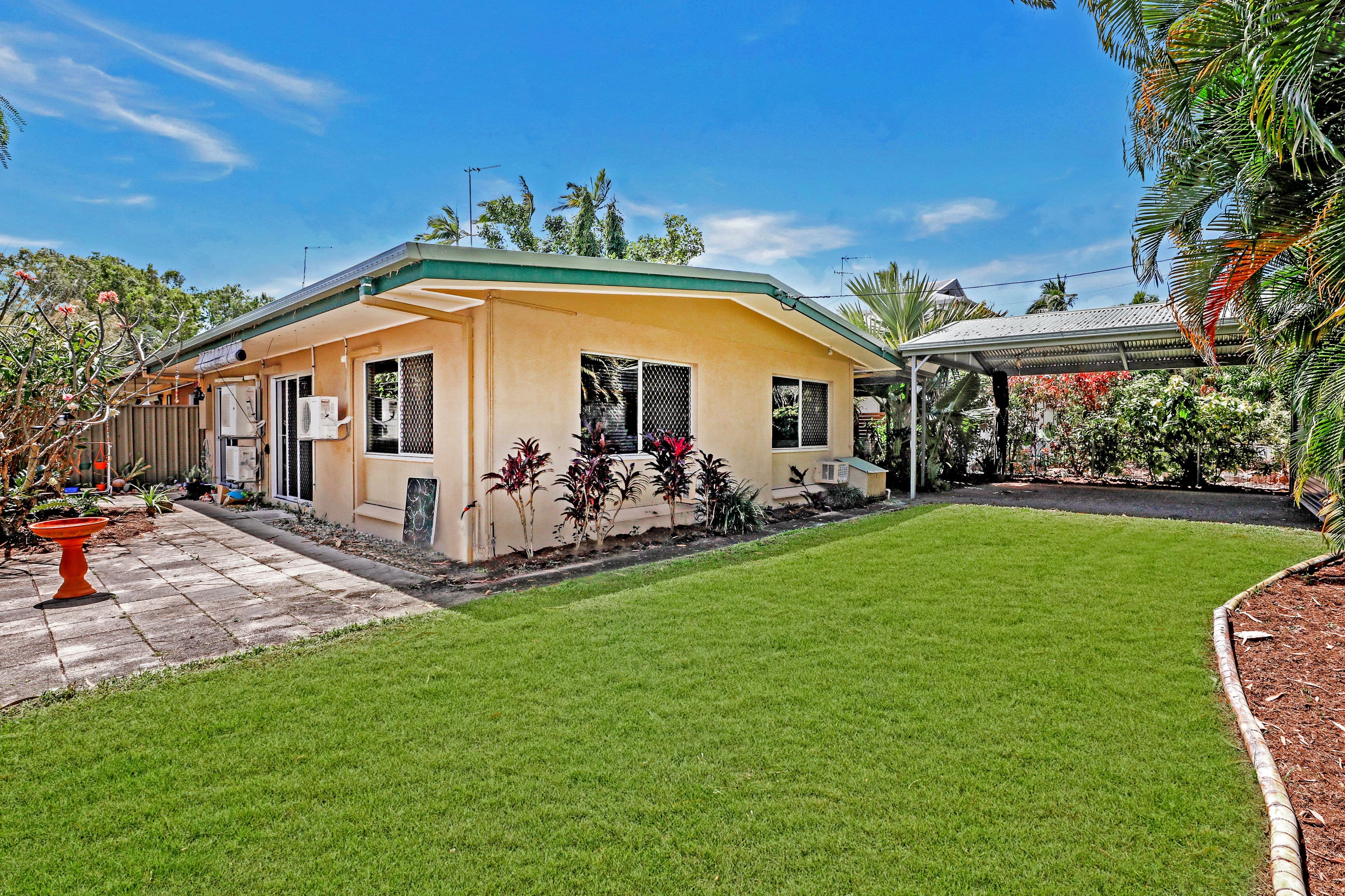 2 Granadilla Street, Holloways Beach QLD 4878, Holloways Beach - Image 1