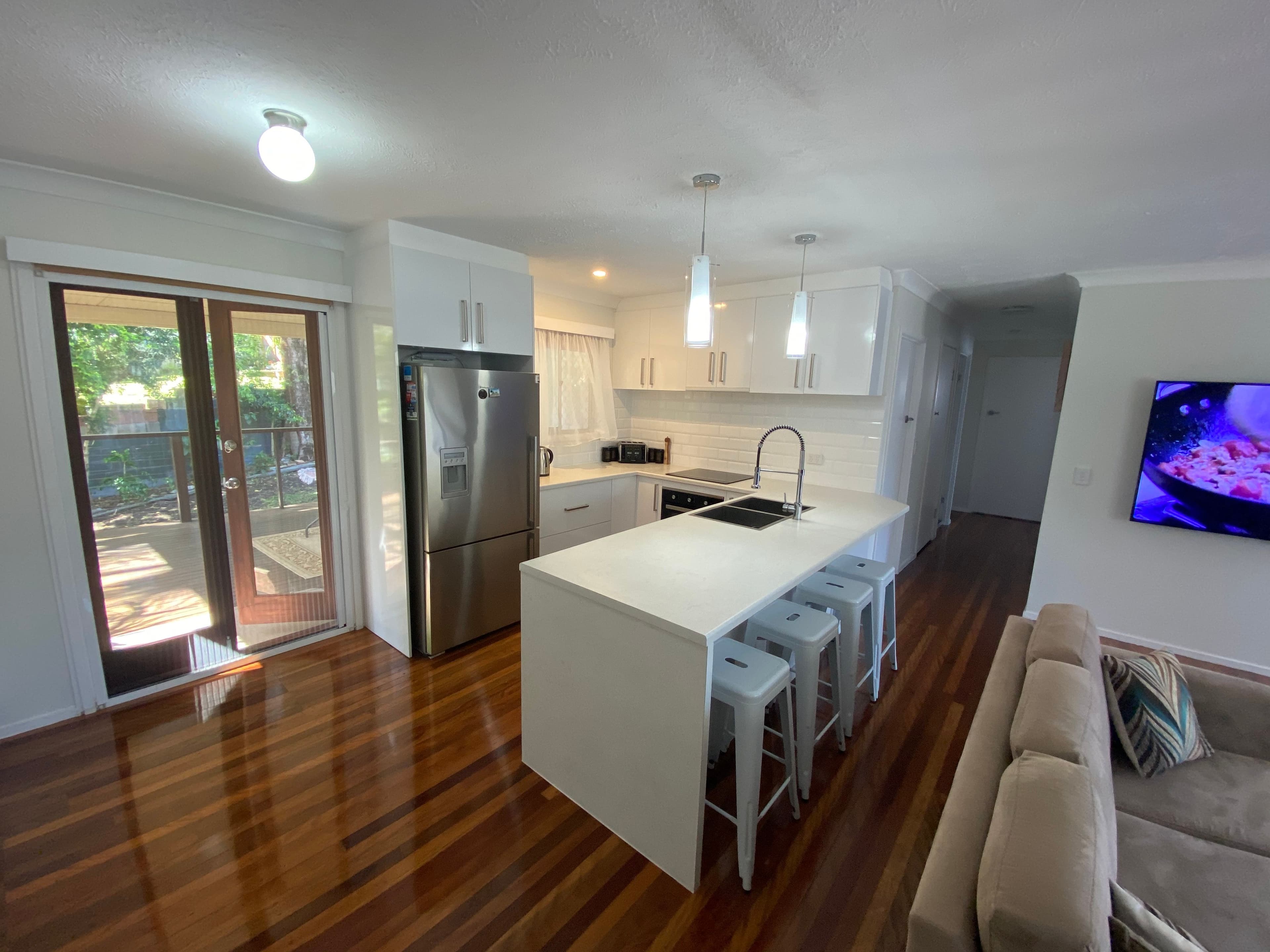 17 Arthur Street, Biggera Waters QLD 4216, Biggera Waters - Image 1
