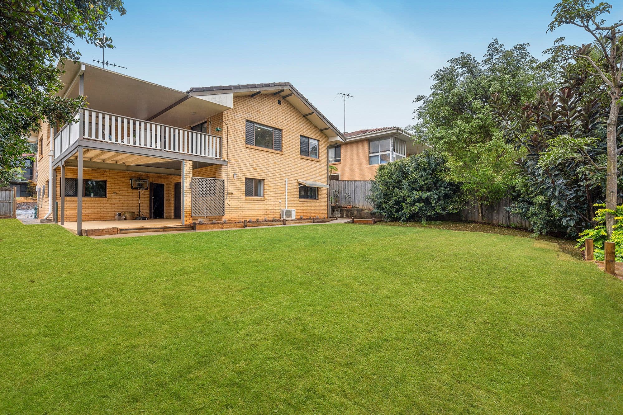26 Santley Street, Mount Gravatt QLD 4122, Mount Gravatt - Image 1