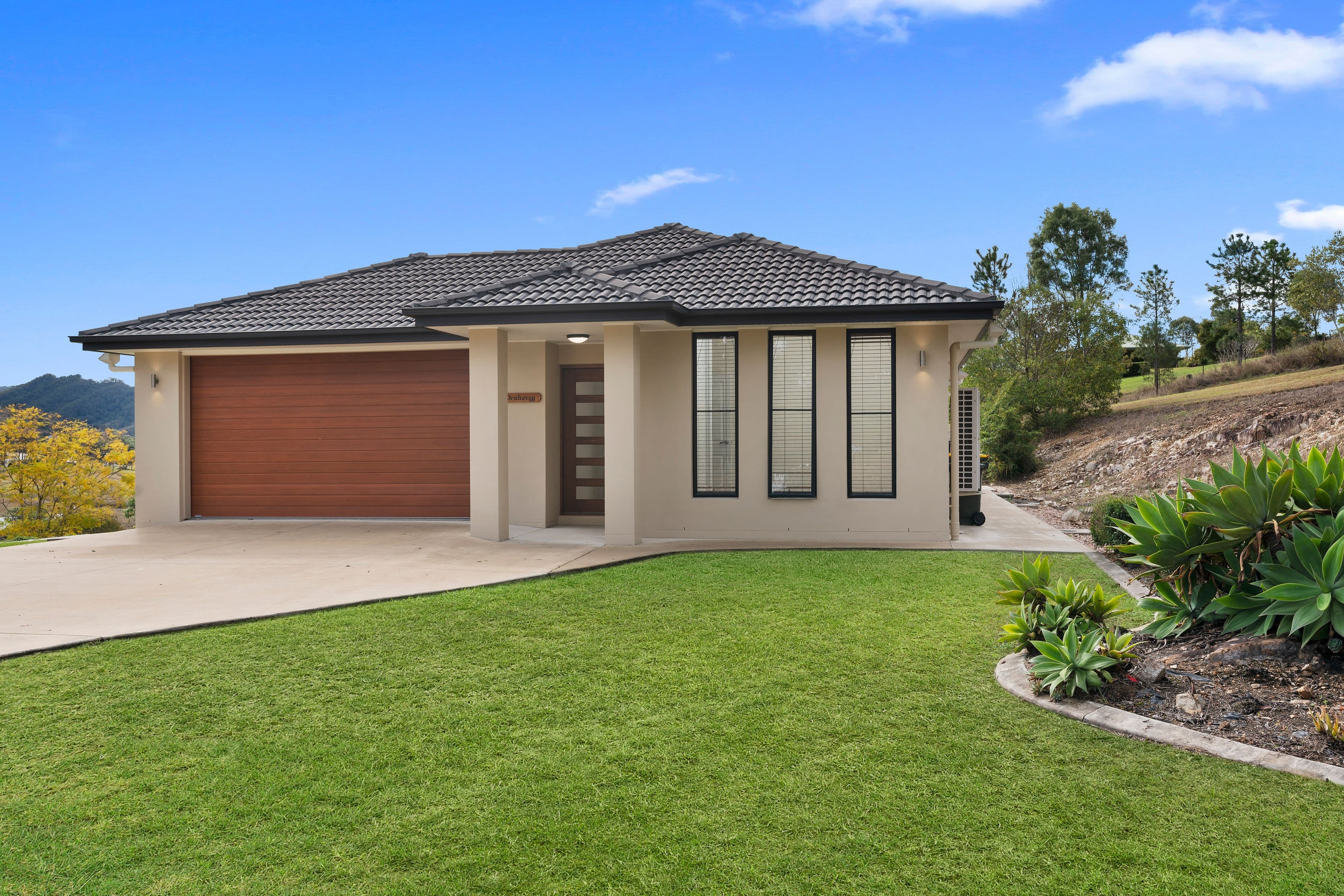 8 WALKER Court, Hazeldean QLD 4515, Hazeldean - Image 1