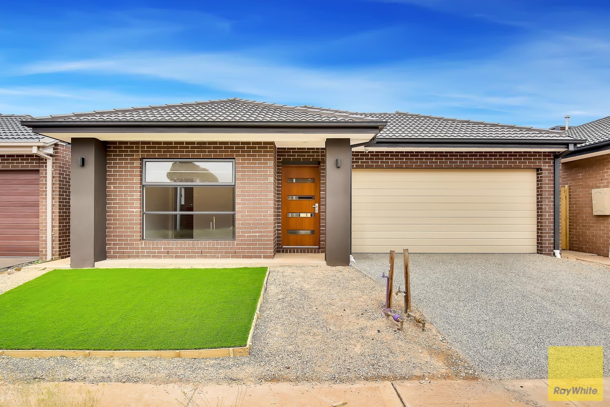 90 Horsley Street, THORNHILL PARK VIC 3335, Thornhill Park - Image 1