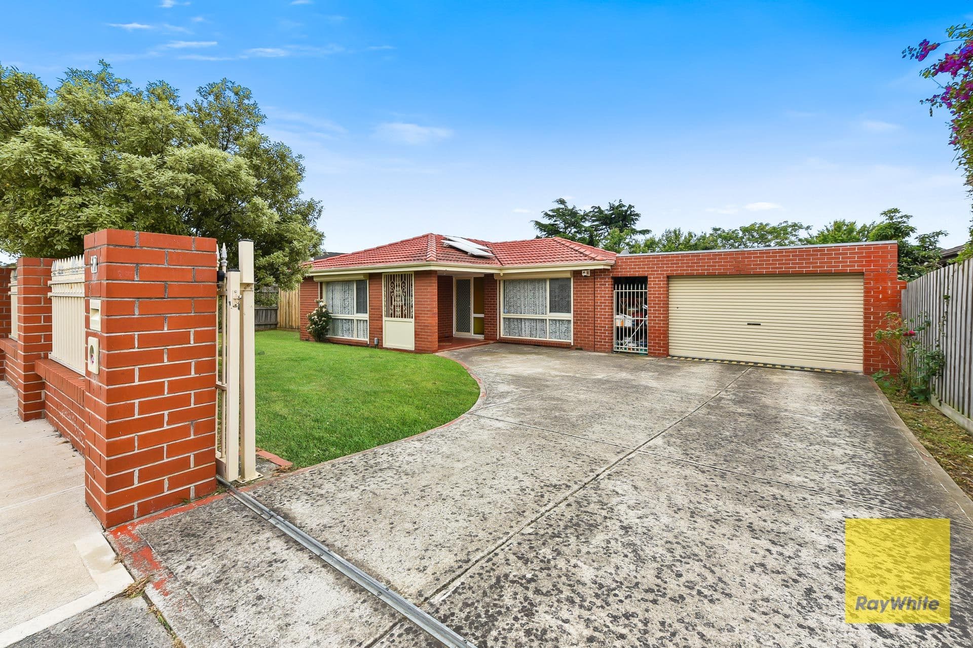 17 John Fawkner Drive, Endeavour Hills VIC 3802, Endeavour Hills - Image 1