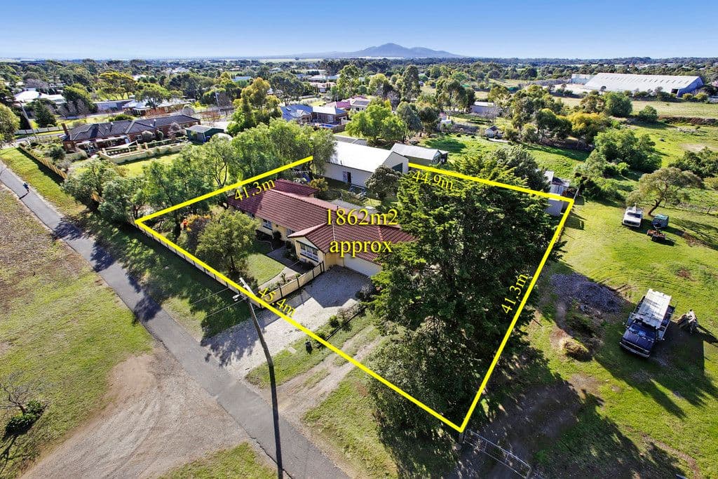 24 Kees Road, Lara VIC 3212, Lara - Image 1