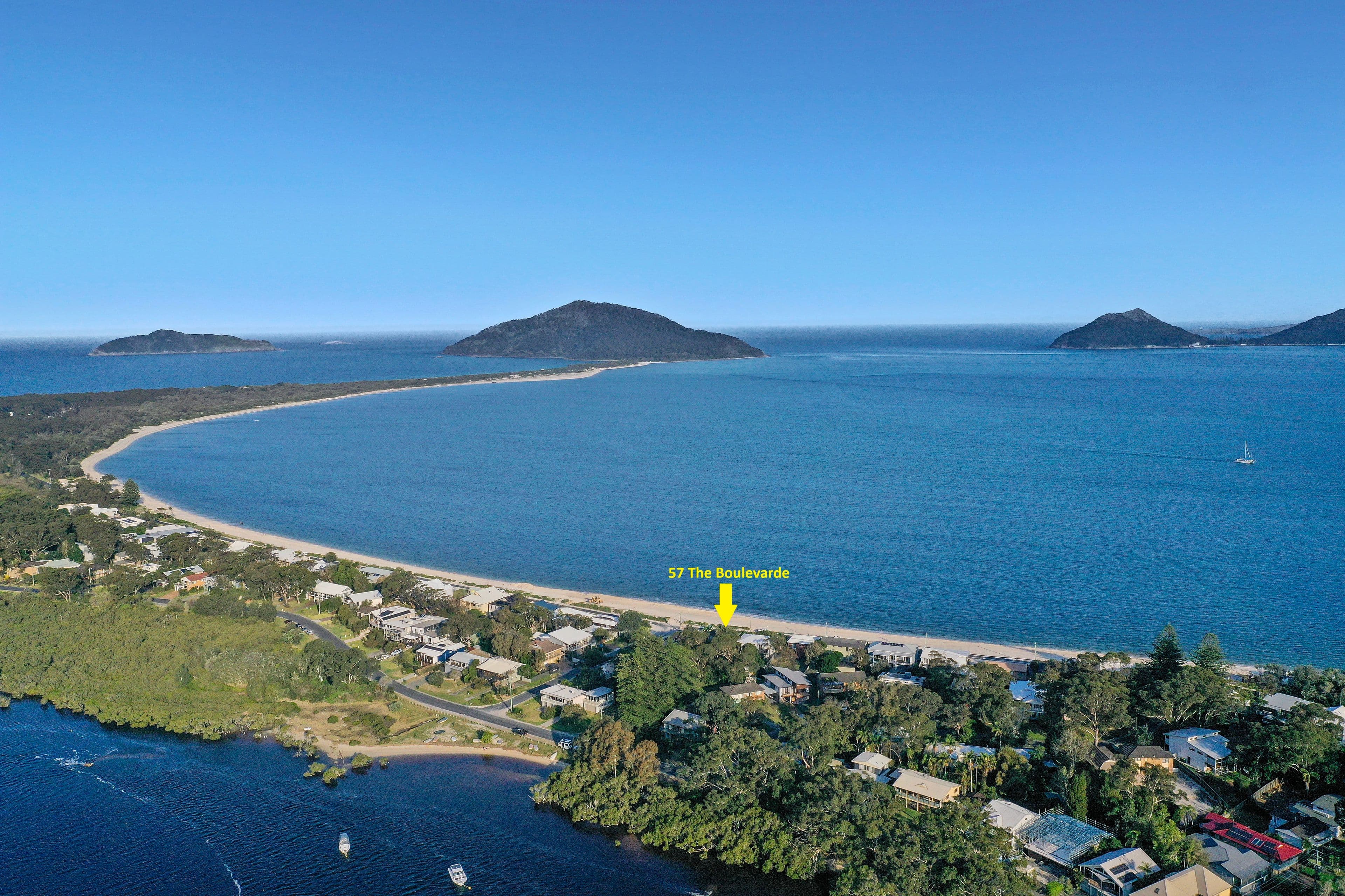 15 Roy Cresent, THIRLMERE, Thirlmere - Image 1