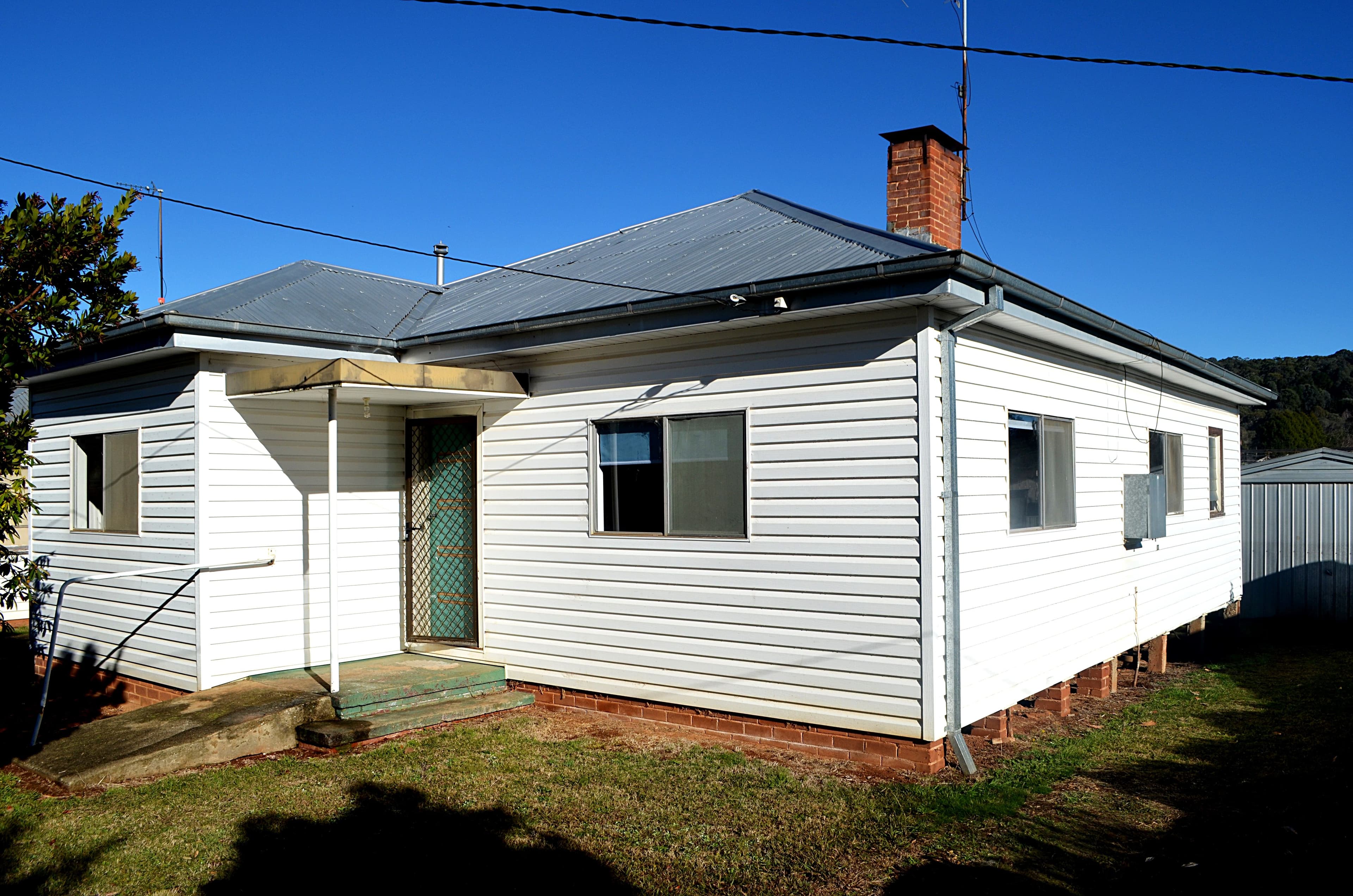 66 Wakehurst Avenue, Batlow - Image 1